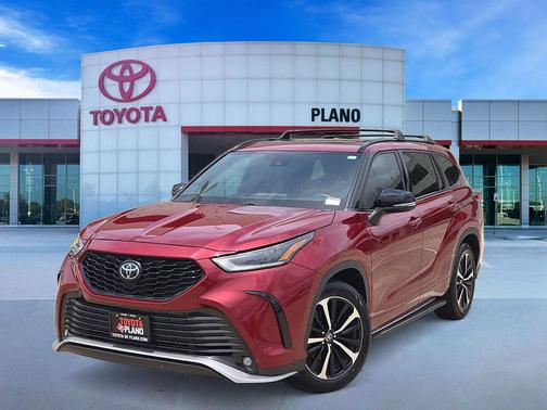Pearl 2022 Toyota Highlander XSE