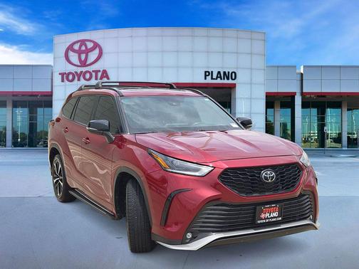 Pearl 2022 Toyota Highlander XSE