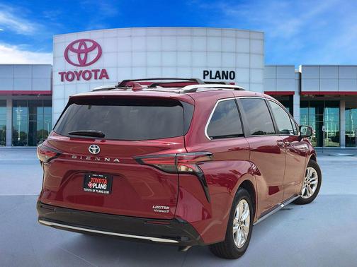 Ruby Flare Pearl 2021 Toyota Sienna Limited 7-Passenger