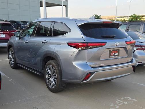 2021 Toyota Highlander Platinum