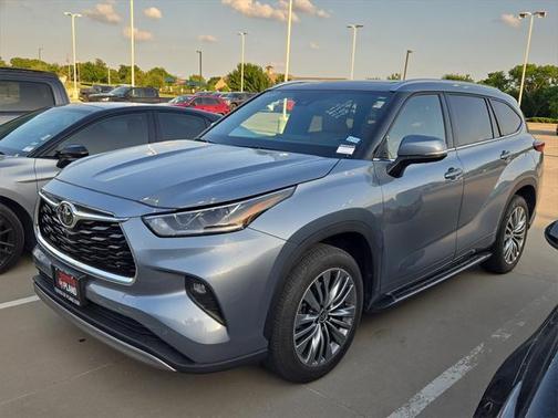 2021 Toyota Highlander Platinum