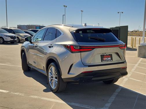 2025 Lexus NX 350h Premium