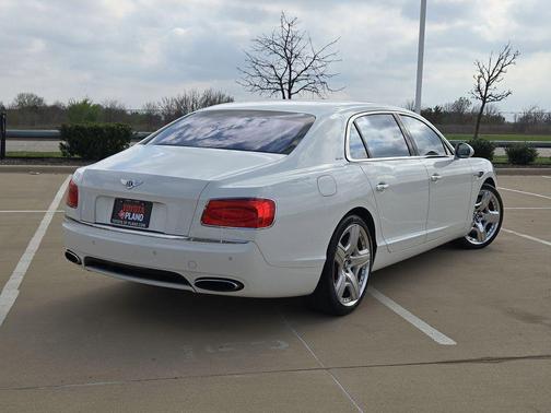 2014 Bentley Flying Spur Base