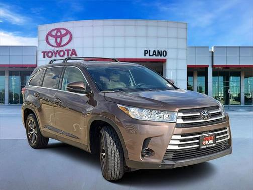 2019 Toyota Highlander LE I4