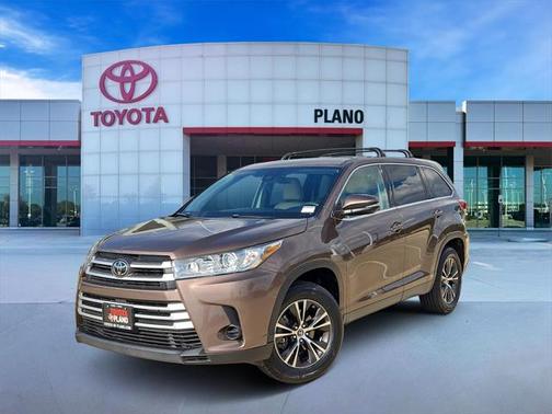 2019 Toyota Highlander LE I4