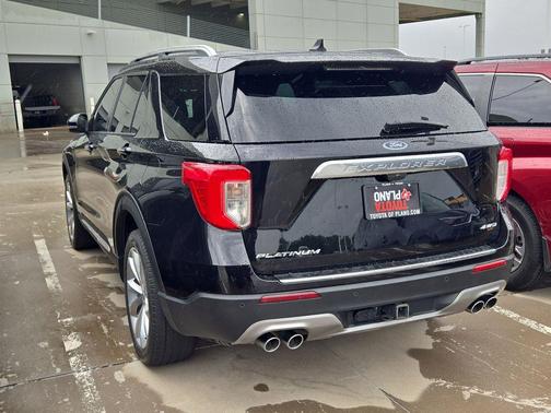 Agate Black Metallic 2023 Ford Explorer Platinum