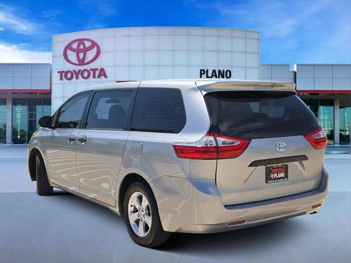 2017 Toyota Sienna SE