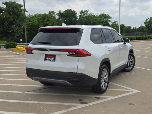 White 2024 Toyota Grand Highlander Limited