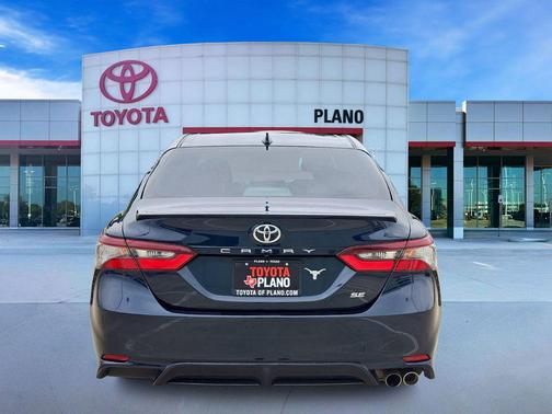 Galactic Aqua Mica 2021 Toyota Camry SE