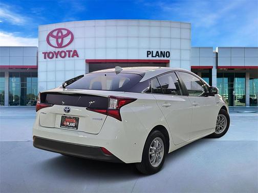 2020 Toyota Prius LE