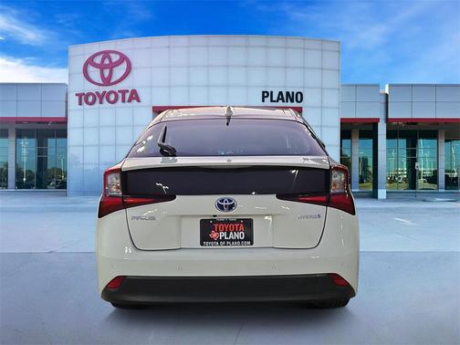 2020 Toyota Prius LE