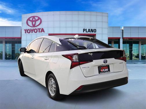 2020 Toyota Prius LE