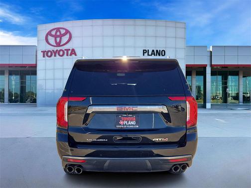 2022 GMC Yukon XL 4WD AT4