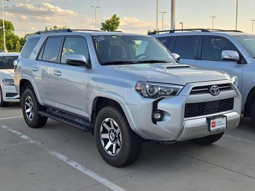 2024 Toyota 4Runner TRD Off Road