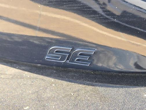 Midnight Black Metallic 2021 Toyota Corolla SE