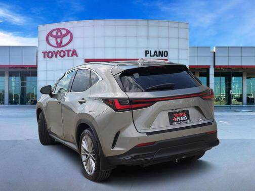 Atomic Silver 2024 Lexus NX 350h Luxury