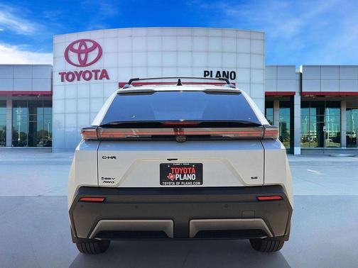 Pearl 2026 Toyota C-HR SE