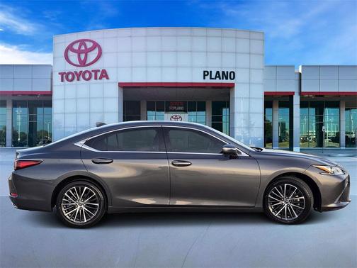 2022 Lexus ES 350 Base