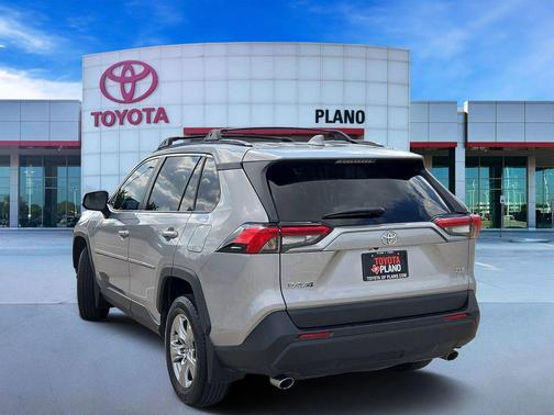 Silver Sky Metallic 2023 Toyota RAV4 XLE