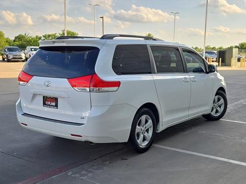 2012 Toyota Sienna LE