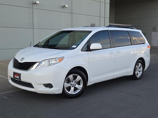 2012 Toyota Sienna LE