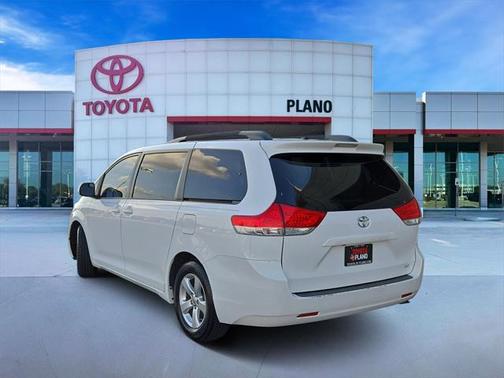 2012 Toyota Sienna LE