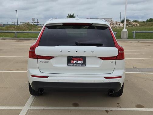 2019 Volvo XC60 T5 Momentum