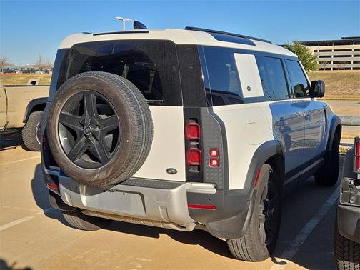 2021 Land Rover Defender 110 SE