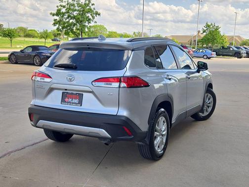 Sonic Silver 2023 Toyota Corolla Cross LE