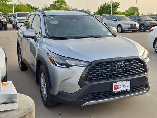 Sonic Silver 2023 Toyota Corolla Cross LE