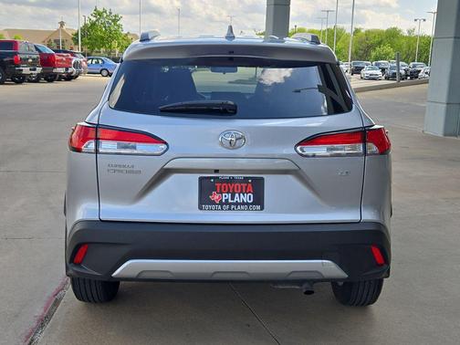 Sonic Silver 2023 Toyota Corolla Cross LE