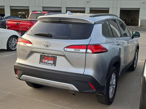 Sonic Silver 2023 Toyota Corolla Cross LE