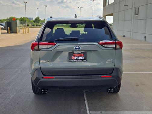 Lunar Rock 2022 Toyota RAV4 Hybrid XLE