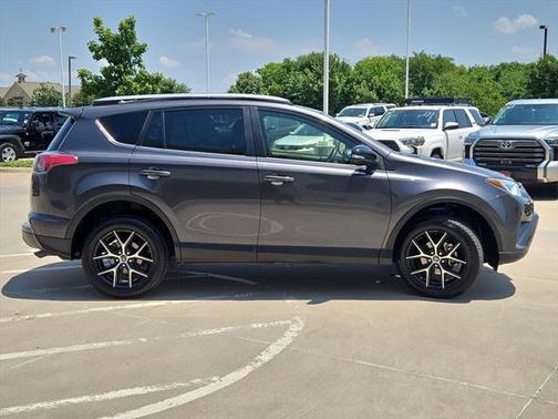 2018 Toyota RAV4 SE