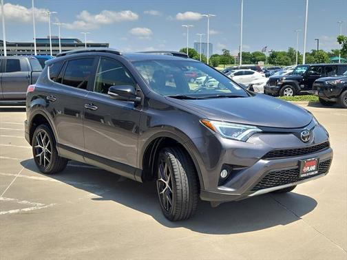 2018 Toyota RAV4 SE