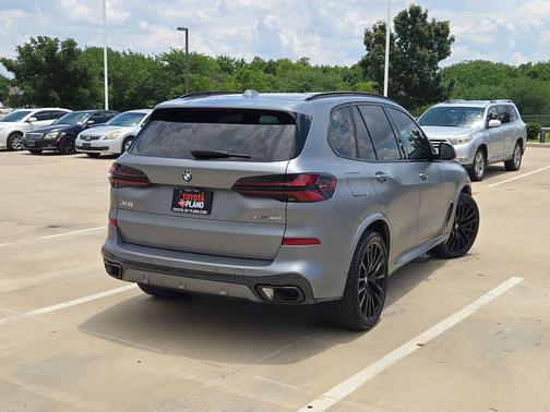 Frozen Pure Grey Metallic 2026 BMW X5 xDrive40i