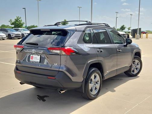 2025 Toyota RAV4 Hybrid LE