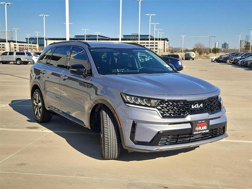 2023 Kia Sorento S