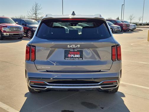 2023 Kia Sorento S