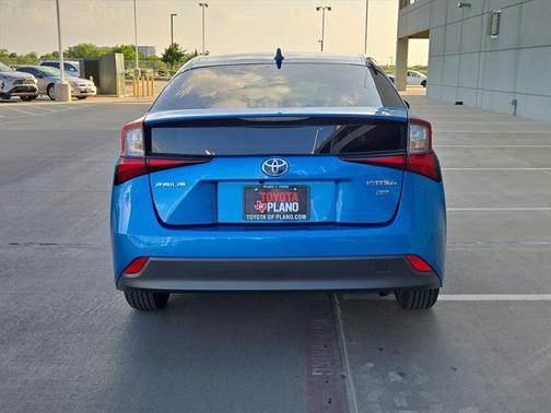 2022 Toyota Prius L