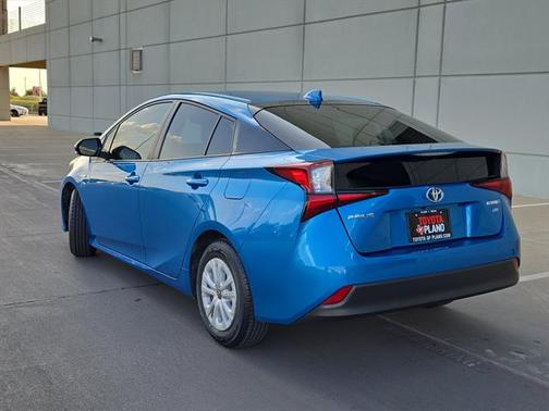 2022 Toyota Prius L