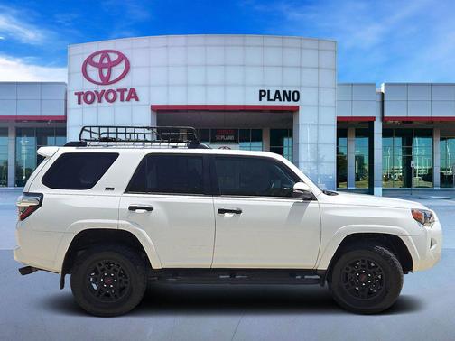 Ice 2023 Toyota 4Runner SR5 Premium