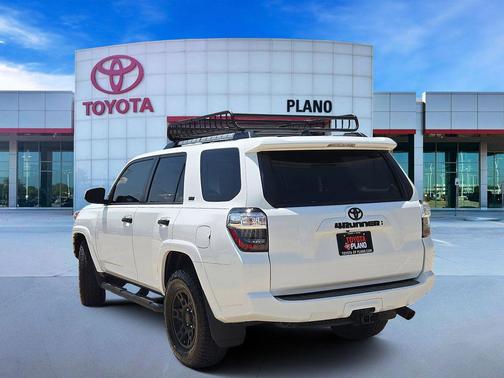 Ice 2023 Toyota 4Runner SR5 Premium