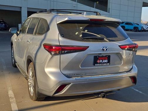 Celestial Silver Metallic 2020 Toyota Highlander Hybrid Platinum