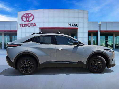 Gray 2026 Toyota C-HR SE