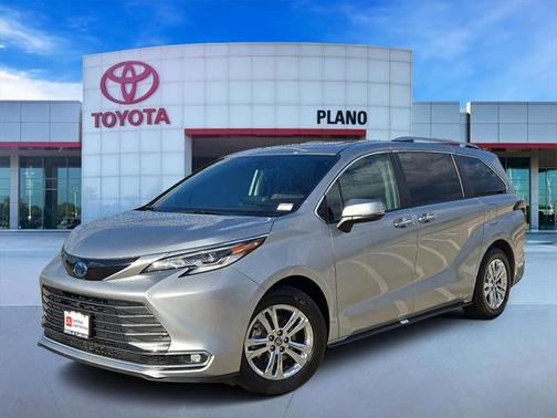 2023 Toyota Sienna Platinum 7 Passenger