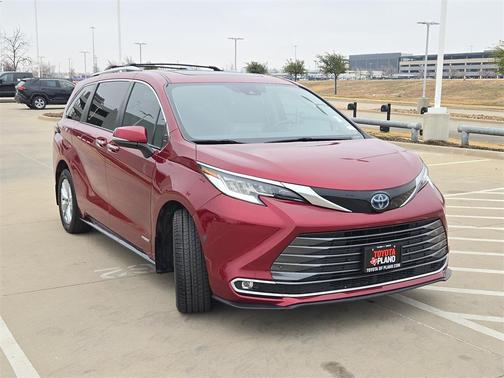 2021 Toyota Sienna Limited 7-Passenger
