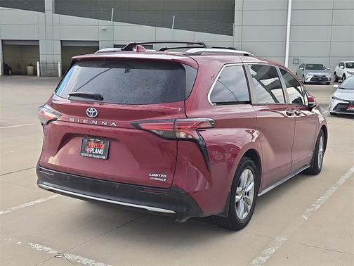 2021 Toyota Sienna Limited 7-Passenger