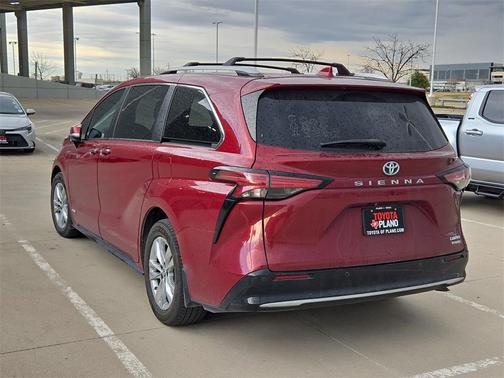 2021 Toyota Sienna Limited 7-Passenger