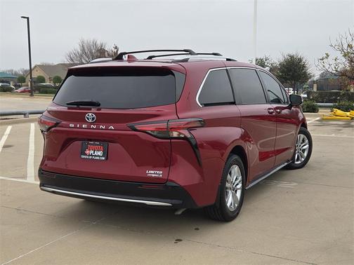 2021 Toyota Sienna Limited 7-Passenger